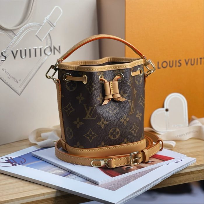 Louis Vuitton Nano Noé 經典老花小水桶包