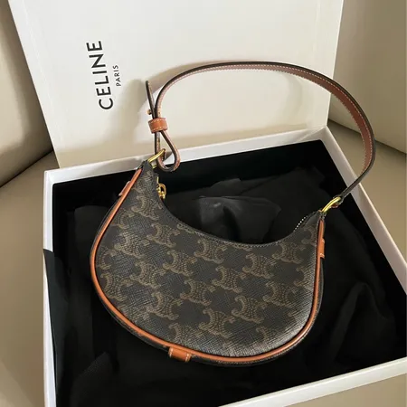Celine Mini AVA in Triomphe 老花迷你半月包 咖啡色