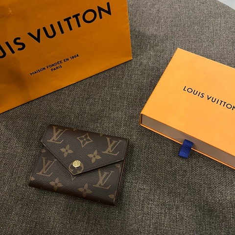 Louis Vuitton Victorine三折短夾棕色金釦